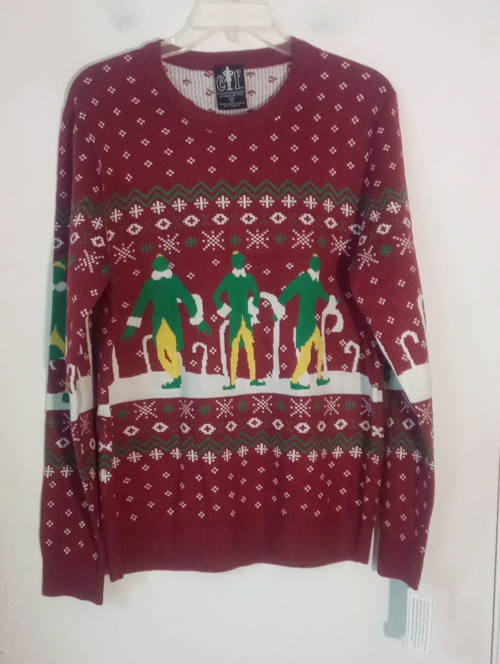 * ELF Red Christmas Crewneck Sweater Medium NWT $35 Green & Yellow Figures